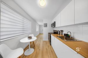 Stylish 1-BD Apt in Miami Gym, BBQ, Free Parking