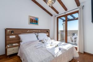 Luxury Stone Villa Smokvica, Heated Pool, Sauna, Jacuzzi, Sea View