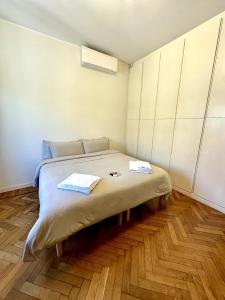 Refined Apartment 19