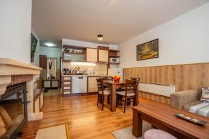 ЕлеаНора, Смолянски езера EleaNora Smolyan lakes