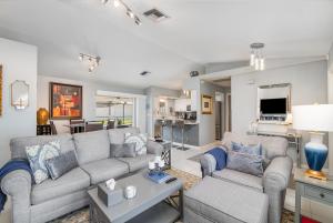 Tranquil Retreat, with heated Pool, Spa - Villa Serenity Haven