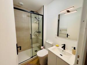 Appartements MIDORI - Bel Appartement - Calais Centre : photos des chambres