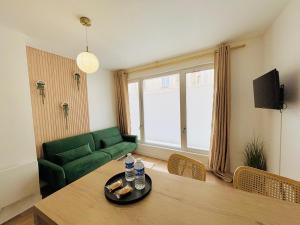 Appartements MIDORI - Bel Appartement - Calais Centre : photos des chambres