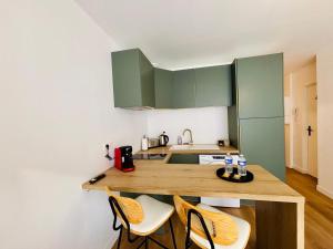 Appartements MIDORI - Bel Appartement - Calais Centre : photos des chambres