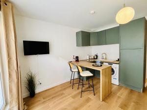 Appartements MIDORI - Bel Appartement - Calais Centre : photos des chambres