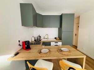 Appartements MIDORI - Bel Appartement - Calais Centre : photos des chambres