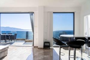 Beachfront luxury Penthouse