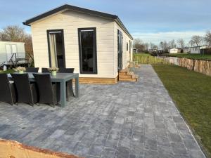 Chalet Lutafaro near beach Petten