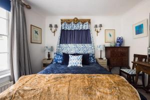 Mayfair w ac 3-Bed-5Guests Berkeley Square