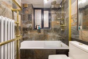 Mayfair w ac 3-Bed-5Guests Berkeley Square