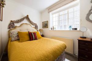 Mayfair w ac 3-Bed-5Guests Berkeley Square