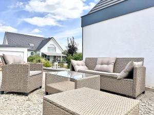 Maisons de vacances Spacious 150 sqm Home in a Natural Setting with Easy Access & Private Courtyard Parking - Balcony, Fire Pit, Ping-Pong, and Relaxing Outdoor Amenities : photos des chambres