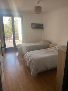 Appartement entier 1 à 4 personnes au calme avec parking gratuit
