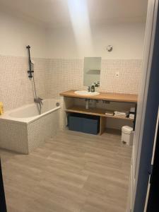 Appartements Appartement entier 1 a 4 personnes au calme avec parking gratuit : photos des chambres