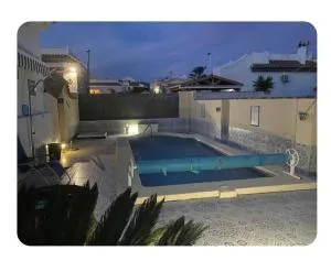 Maison avec piscine privée - Кампосол