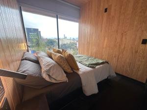 Apartment with balcony in the heart of the city