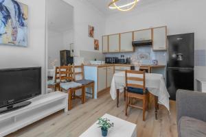 City Centre - Tram - The Jameson