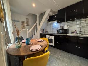 Maisons de vacances jolie cottage idealement situee : photos des chambres