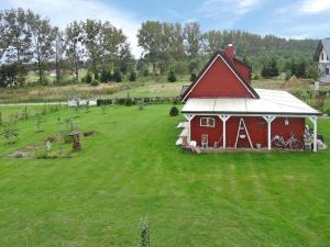 Holiday Home on Lake Ostrowo near Baltic Sea