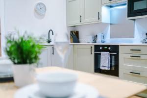 Bank House Apartments by Staycay - BRAND NEW!