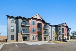 Deluxeapt, Near Uark, Top Golf, Bike Trails, Pool