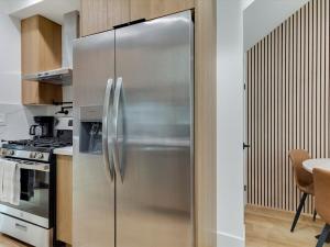 Modern Luxe Retreat Six-Bedroom