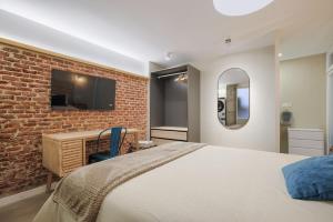 Beautiful apartment in the center surrounded by parks