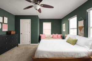 Victorian Retreat in Barrio Logan 1mi to Downtown