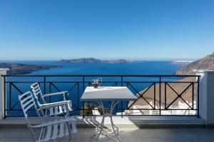 Villa Renos Hotel Santorini Greece