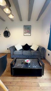 Le Gris métal, T2 duplex, centre ville historique