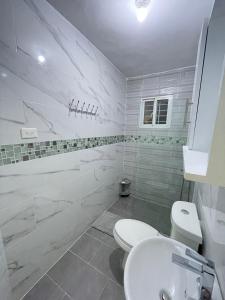 3 bedroom apartment with private jacuzzi and terrace