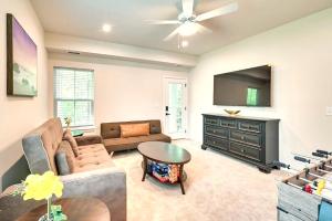 5BR home w Pool & Hot Tub Barefoot Golf Resort