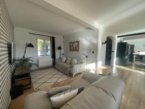 Villas Bastide a Trans en Provence avec piscine et vue sur le massif des Maures : photos des chambres