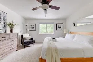 3BR family home with backyard - Manchaca