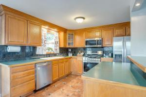 12 Mi to Dtwn Denver Home with Fenced Backyard!