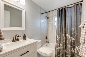 12 Mi to Dtwn Denver Home with Fenced Backyard!