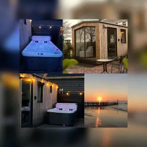 Luxe Tiny House incl Jacuzzi en Strandhuisje in zomerseizoen - Meliskerke