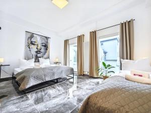 Designer Loft für bis zu 15, Whirlpool, Infrarotsauna, Billard, Pokertisch, 2 Bäder