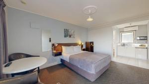 Albatross Motel