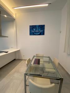 LITTLE NELL casa compartida