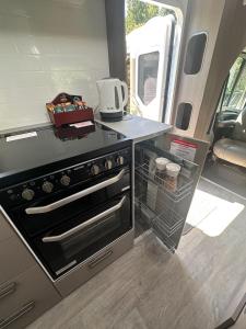 Comfortable Country RV Campervan Stay