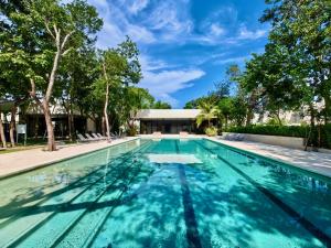 Palmara 13 by Bookking Guys