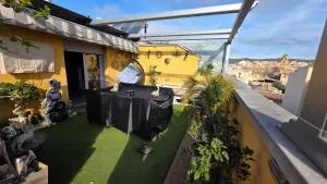 Ático metro - 塞埃欣