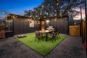 Beautiful Home by Houston Rodeo & Med Cntr with Great Backyard