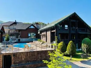 Приватна садиба - Avgustov