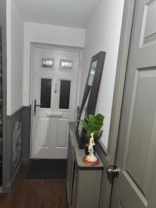 A two bedroom cozy lodge at Northampton town centre