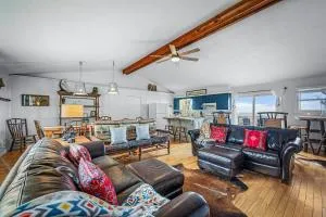 Talking Leaves Cottage on the Brow in Mentone - Menlo