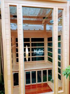 Romanic Garden View Apartment with ocean views at Stanwell Tops