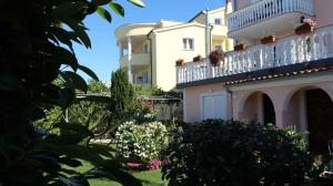 Apartment in Malinska - Insel Krk 53300
