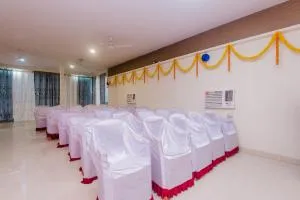 Collection O Phoenix - Panvel